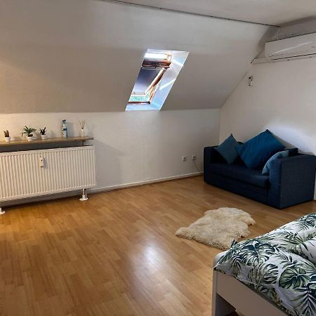 A&V Apartments Gemuetliche Rheinblick Wohnung Apt Daisy Duisburg Ngoại thất bức ảnh